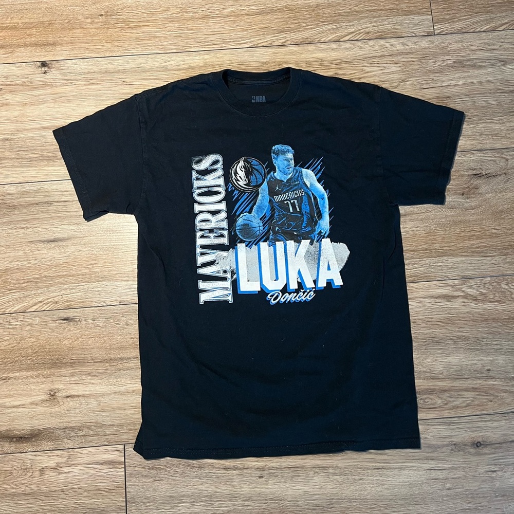 Luka Doncic Dallas Mavericks Black Men's Size Medium Tee